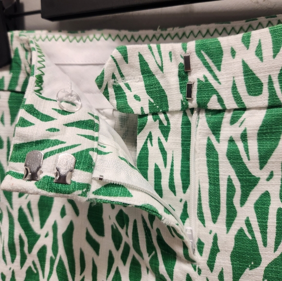 NWOT Womens Shorts Sz 10 - Picture 4 of 5